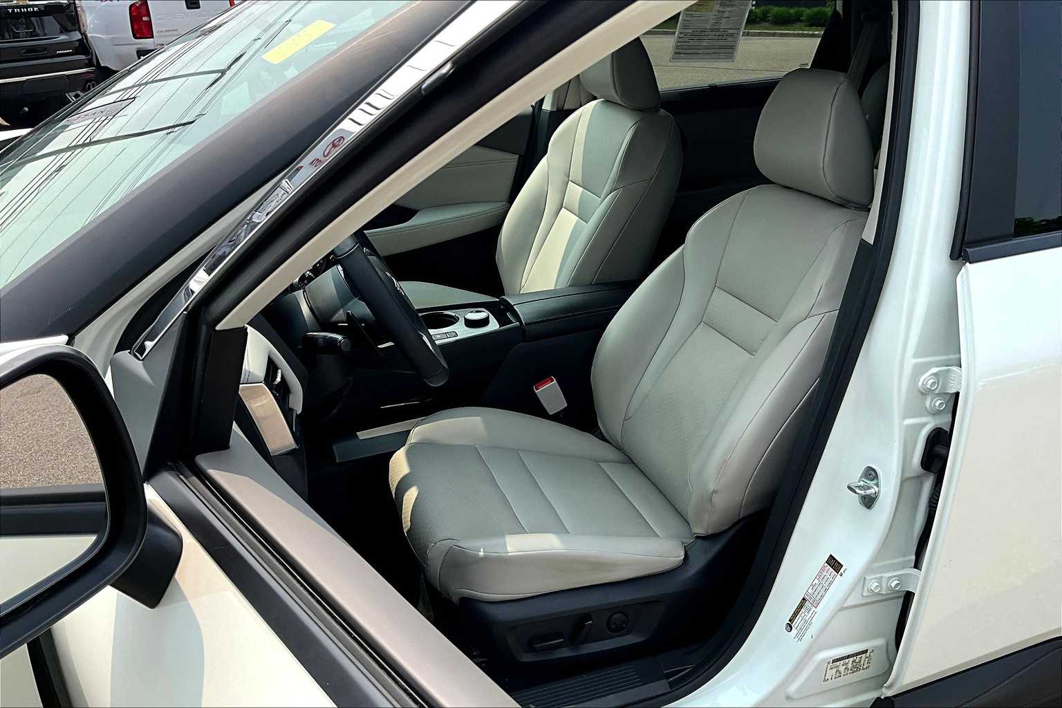 2023 Nissan Rogue SV - Photo 10