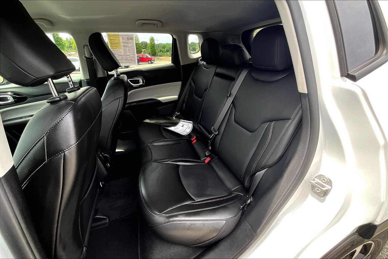 2022 Jeep Compass Limited - Photo 15