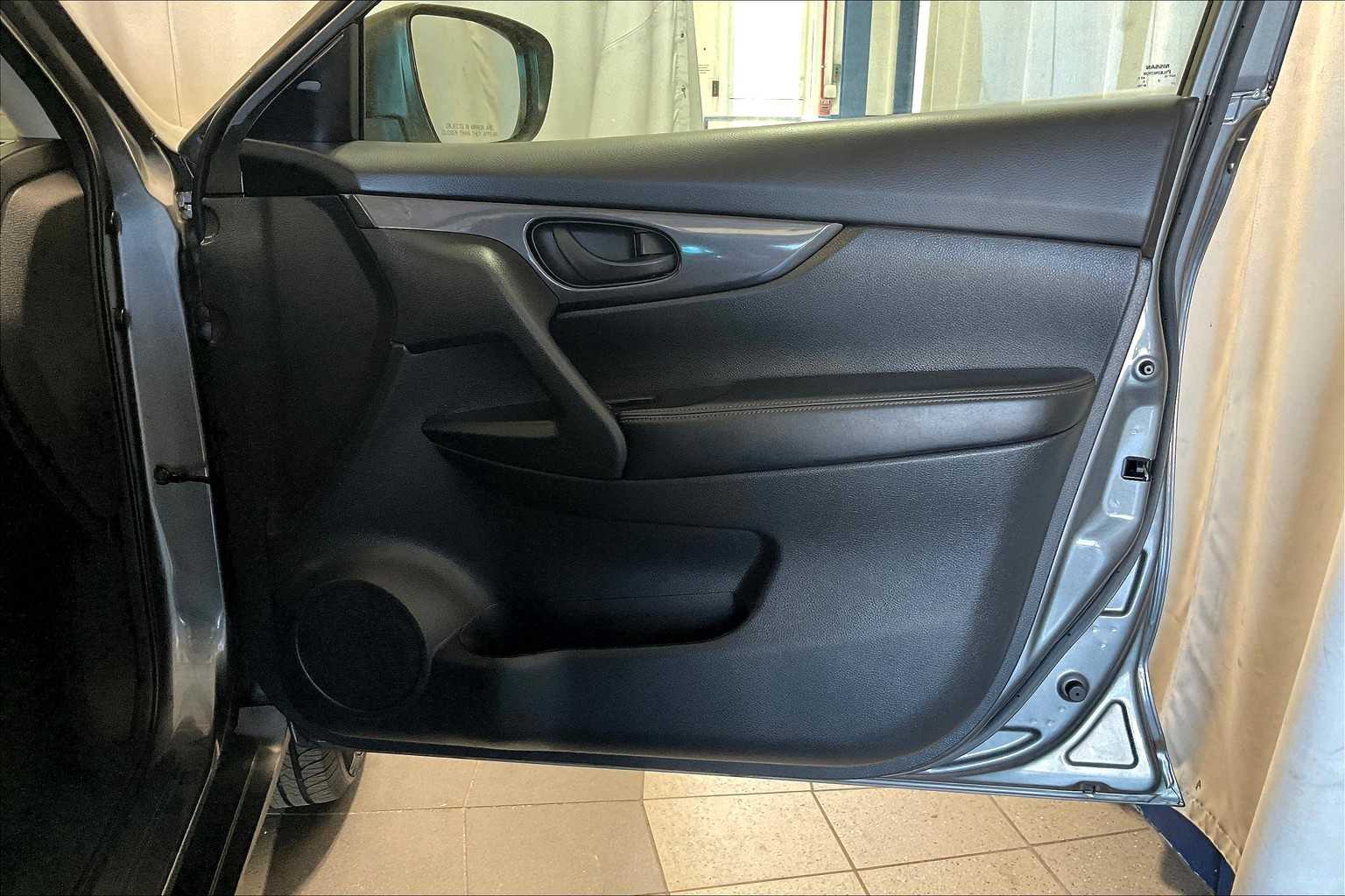 2020 Nissan Rogue S - Photo 12