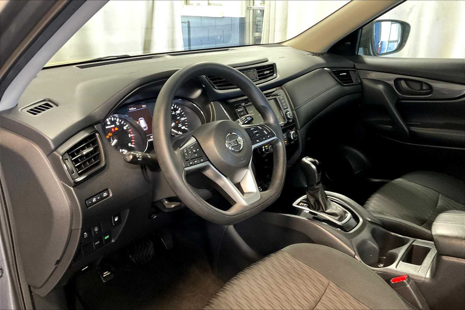 2020 Nissan Rogue S - Photo 8