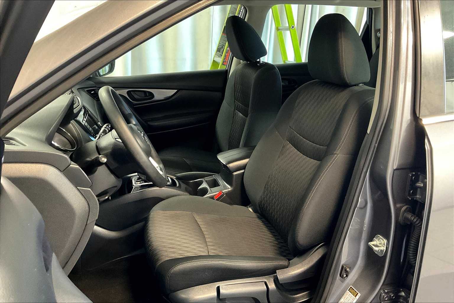 2020 Nissan Rogue S - Photo 10