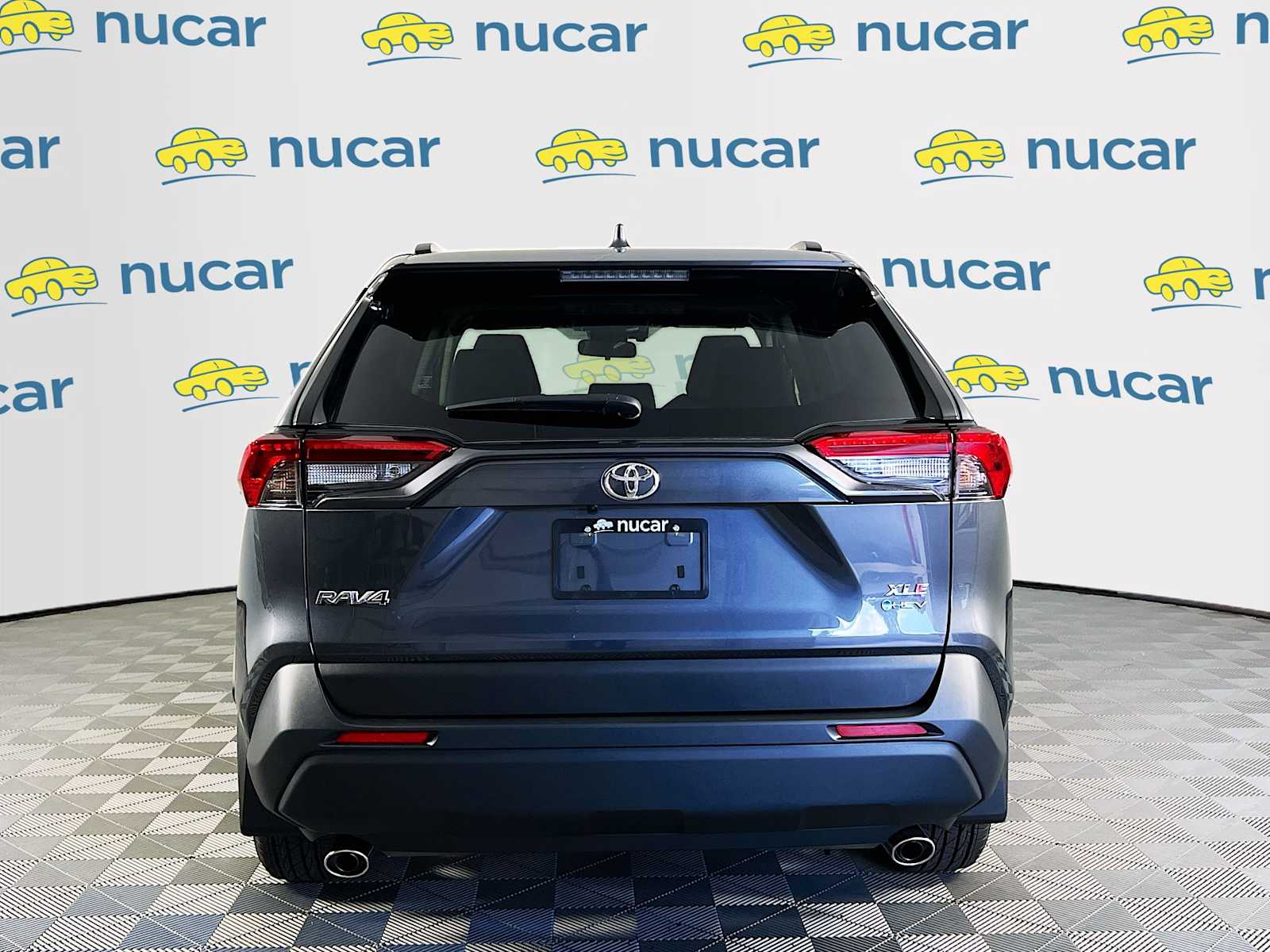2025 Toyota RAV4 Hybrid XLE - Photo 5