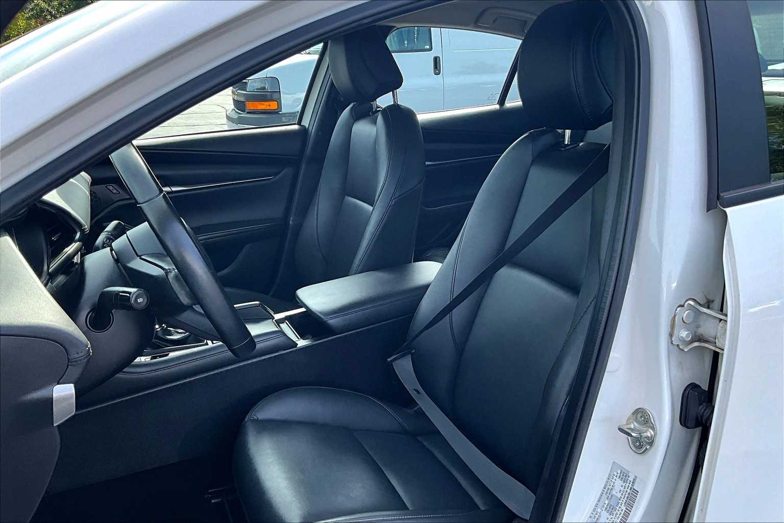 2021 Mazda MAZDA3 Select - Photo 10