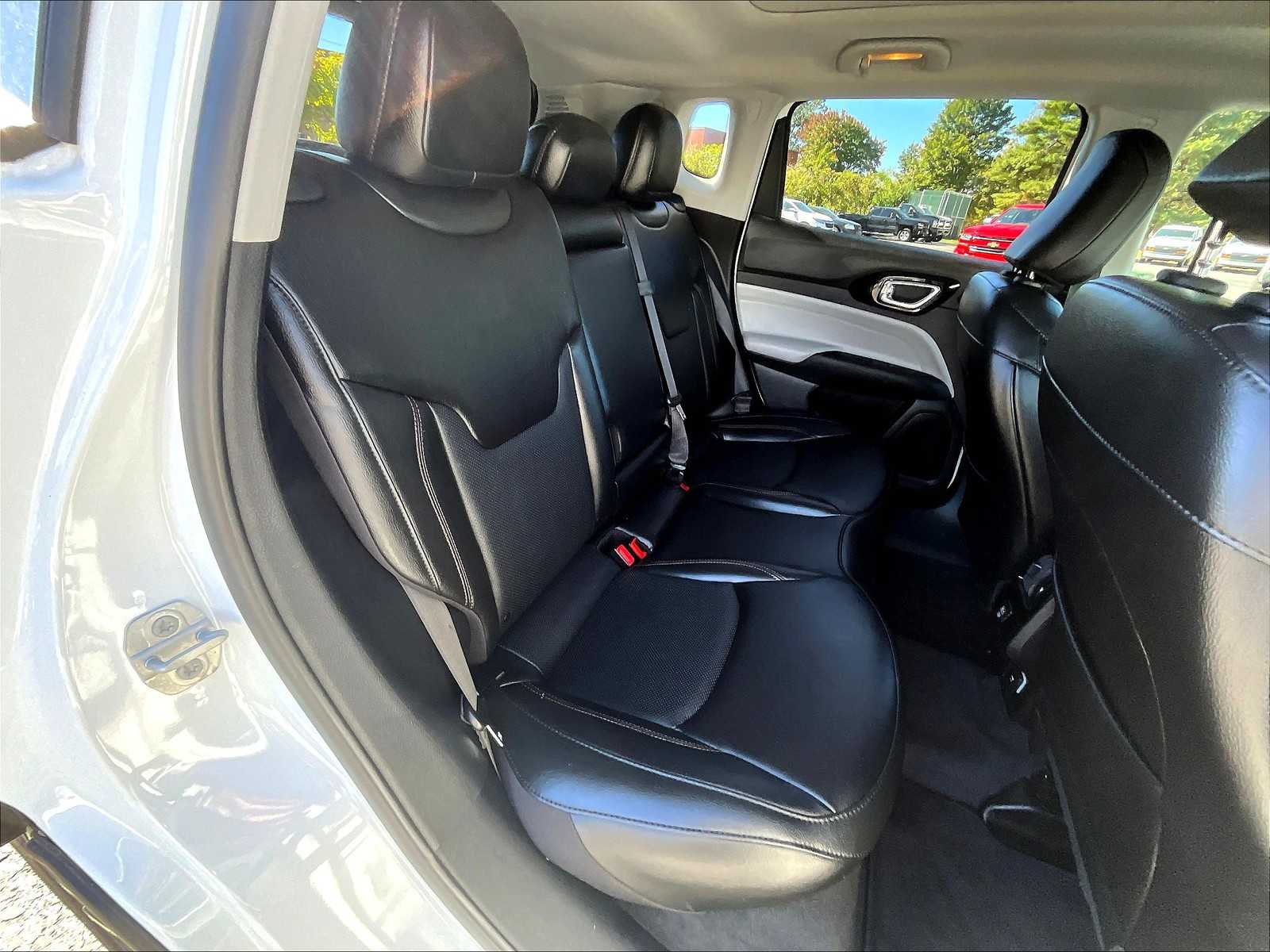 2022 Jeep Compass Limited - Photo 15
