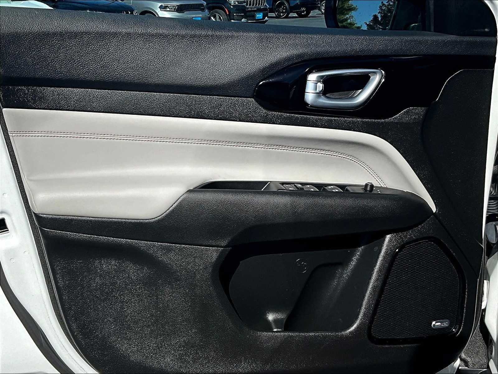 2022 Jeep Compass Limited - Photo 9