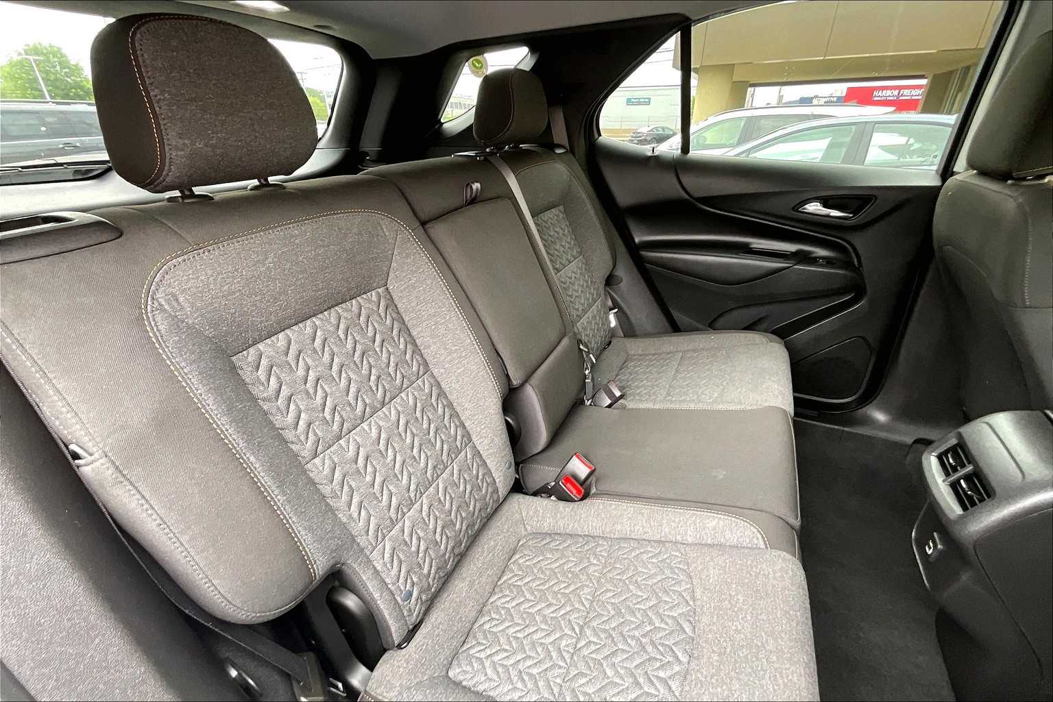 2022 Chevrolet Equinox LT - Photo 16