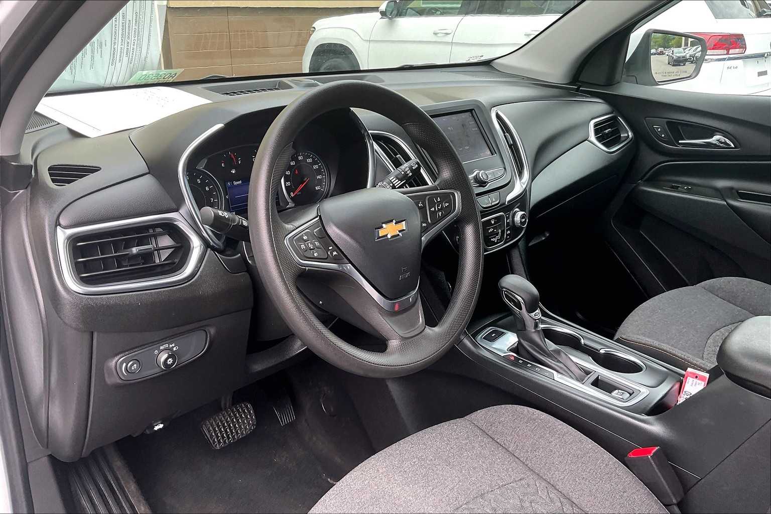 2022 Chevrolet Equinox LT - Photo 8