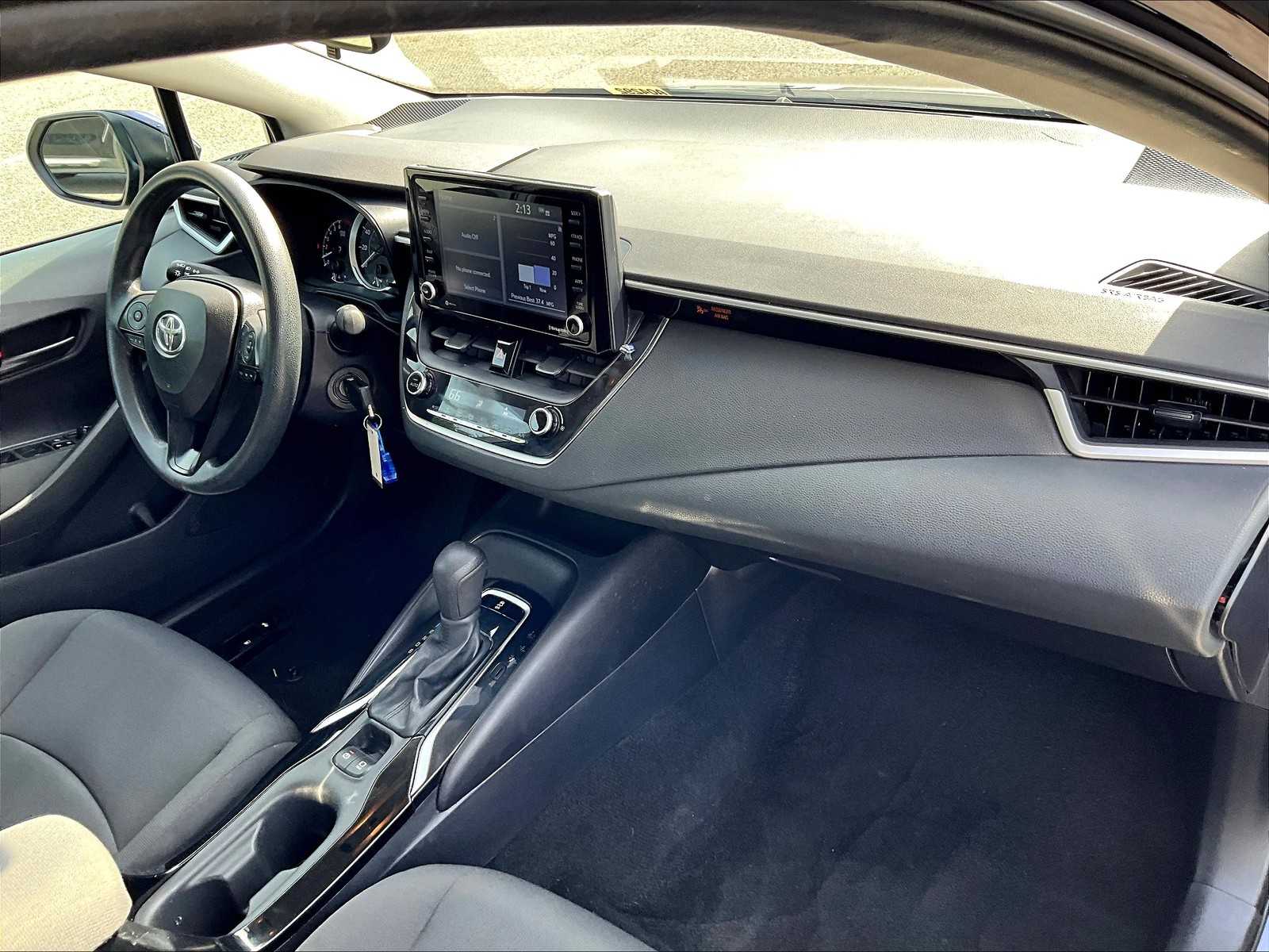 2022 Toyota Corolla LE - Photo 14