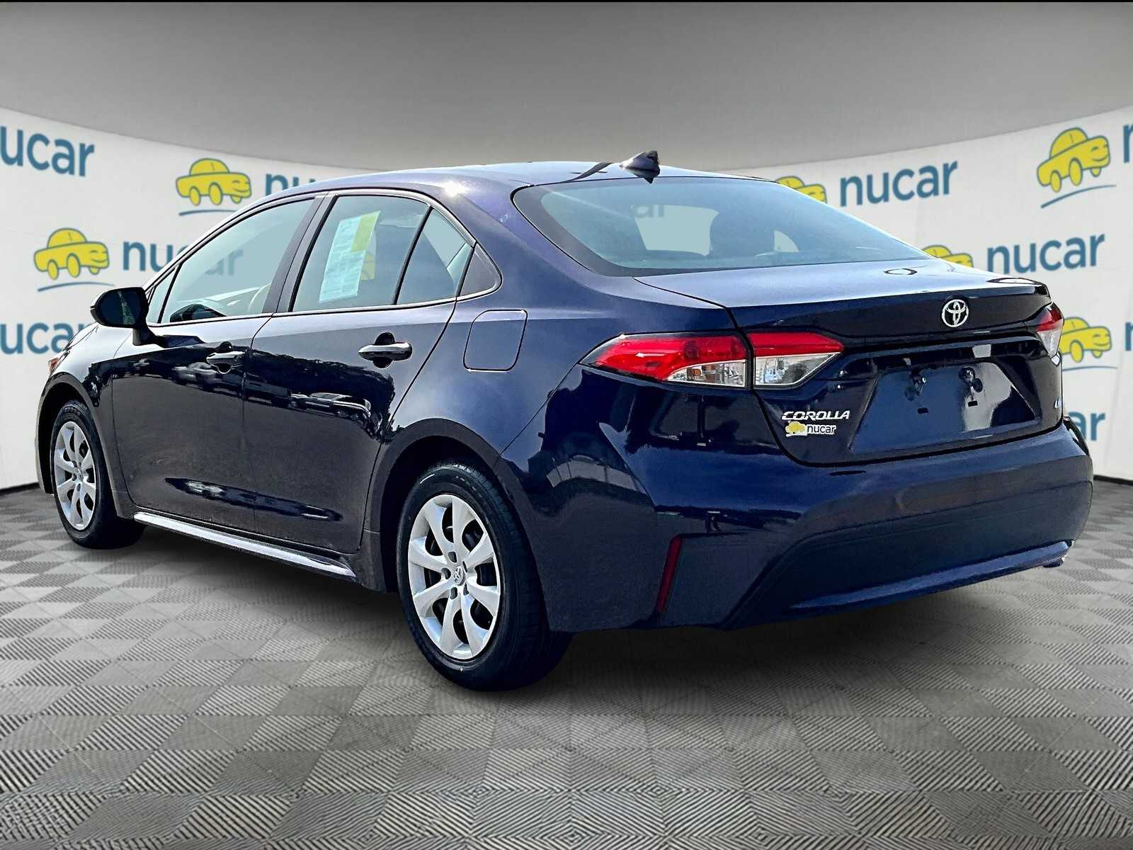 2022 Toyota Corolla LE - Photo 4