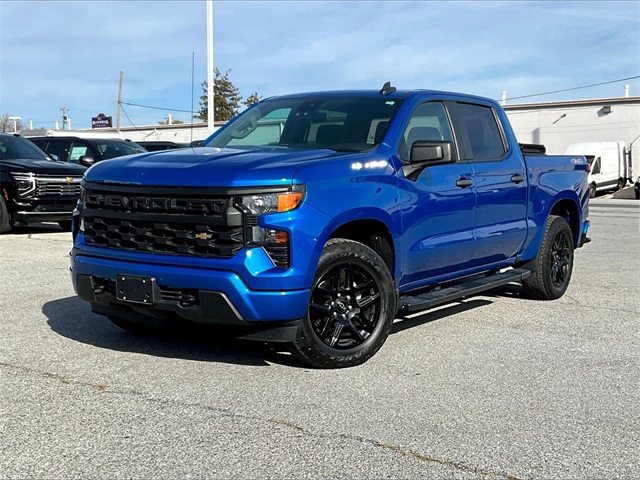 2022 Chevrolet Silverado 1500 Custom - Photo 2