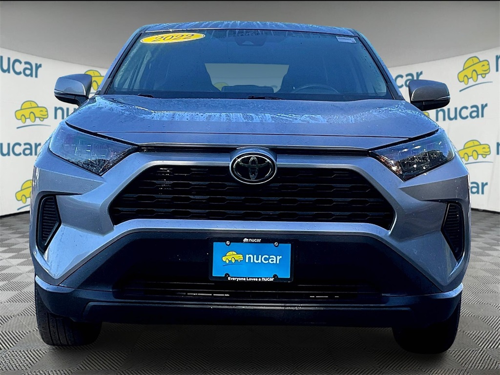 2022 Toyota RAV4 LE - Photo 2