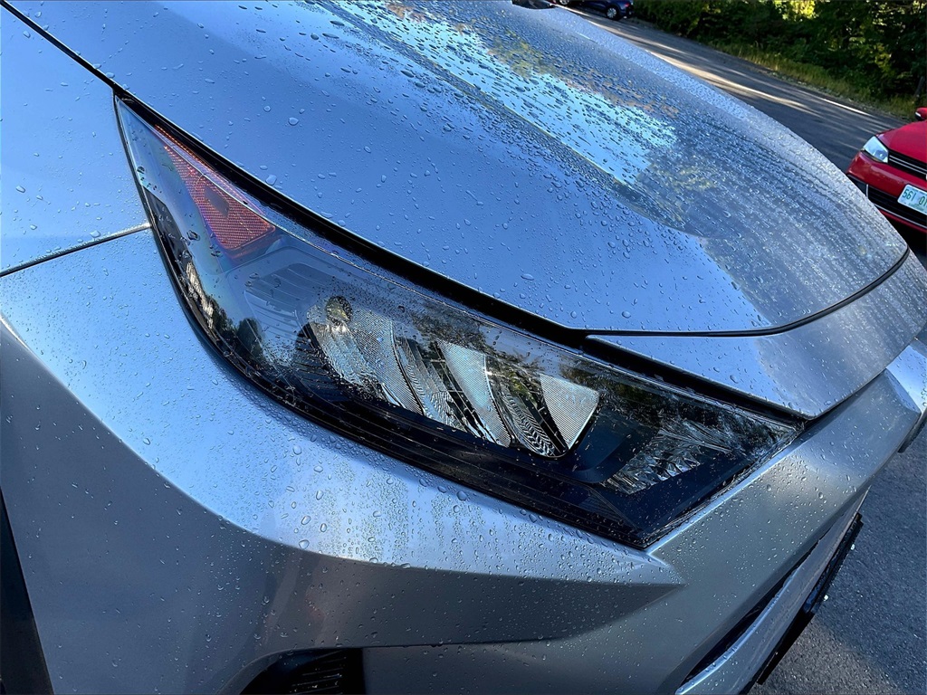 2022 Toyota RAV4 LE - Photo 29