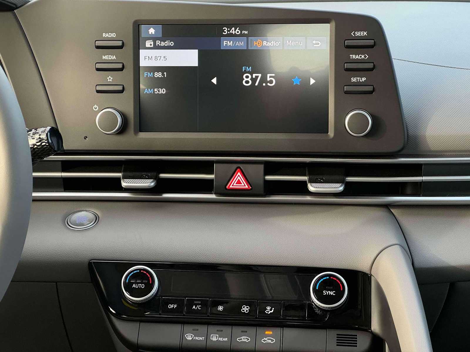 2025 Hyundai Elantra SEL Sport - Photo 19