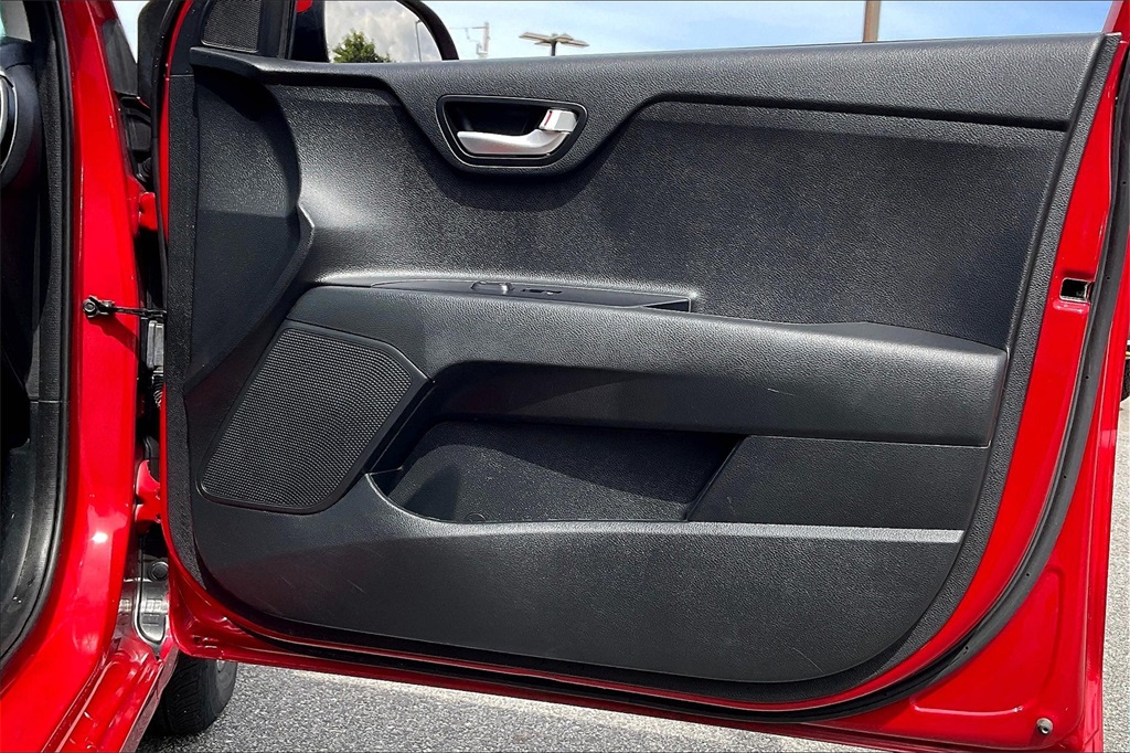 2022 Kia Rio S - Photo 11
