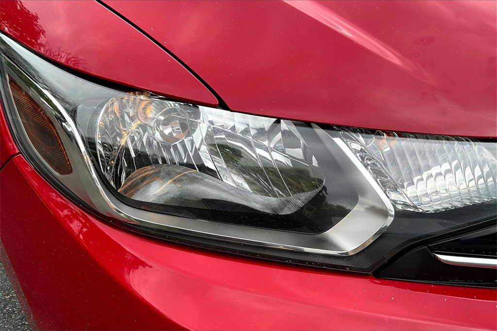 2016 Honda Fit EX - Photo 32