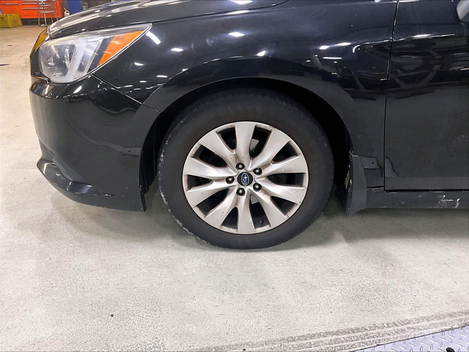 2017 Subaru Legacy Premium - Photo 4