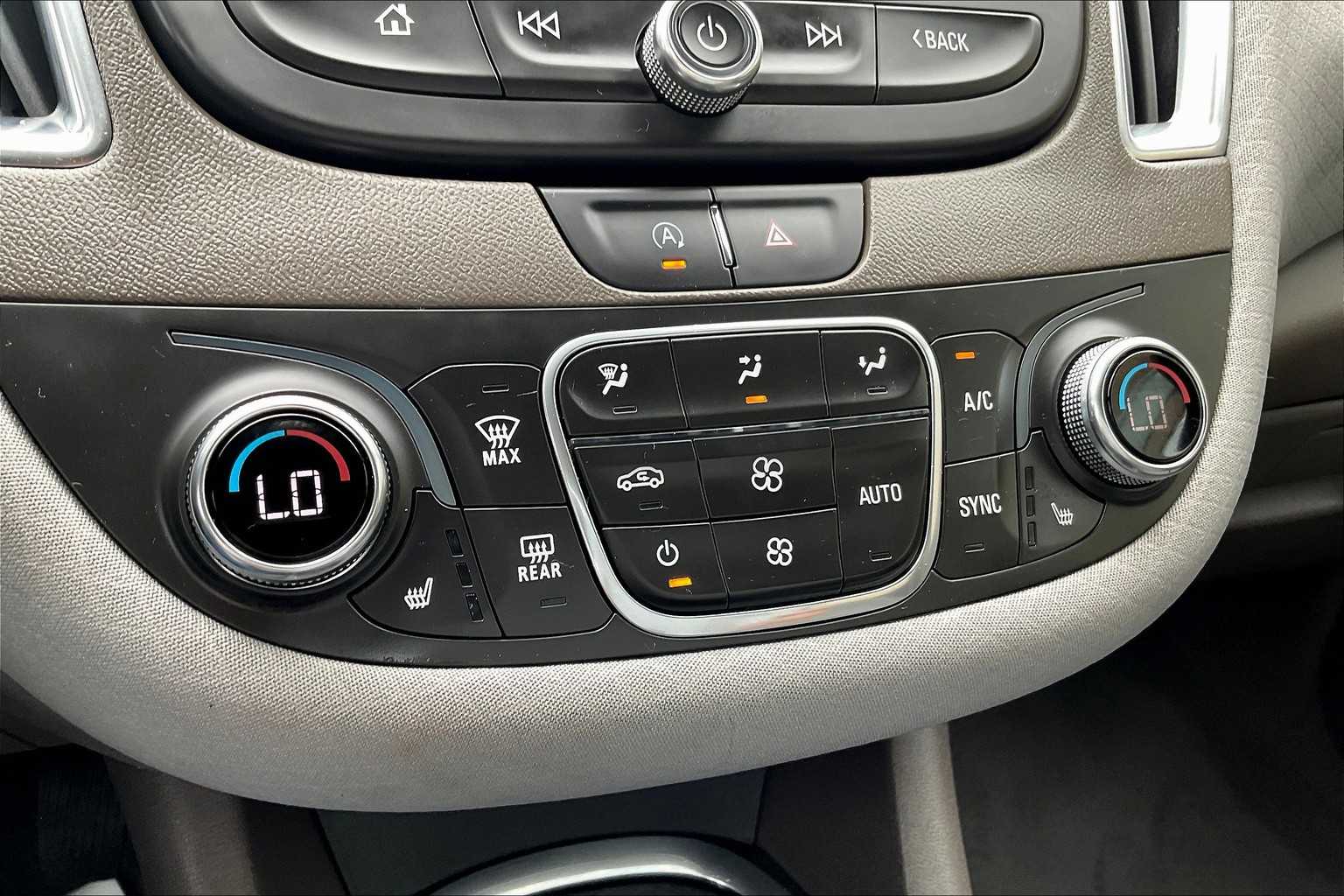 2020 Chevrolet Malibu LT - Photo 25