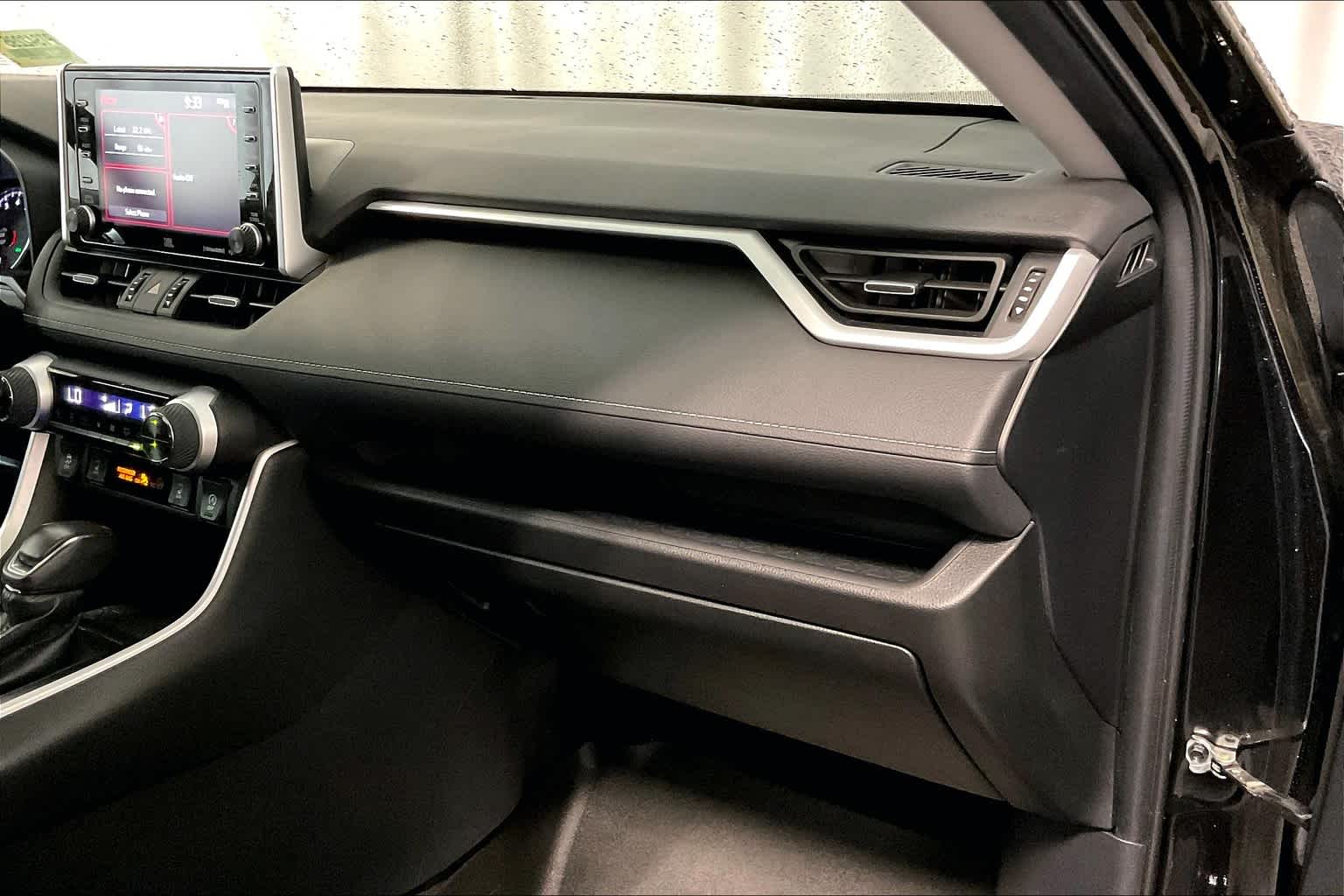 2021 Toyota RAV4 XLE Premium - Photo 13