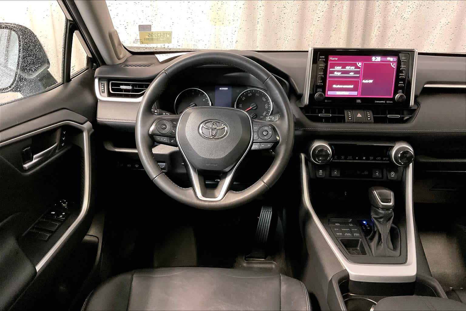 2021 Toyota RAV4 XLE Premium - Photo 17
