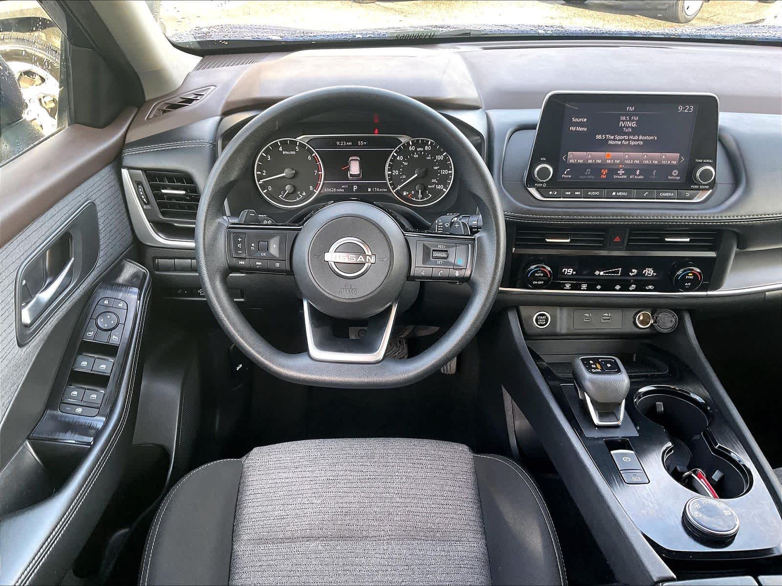 2023 Nissan Rogue SV - Photo 17