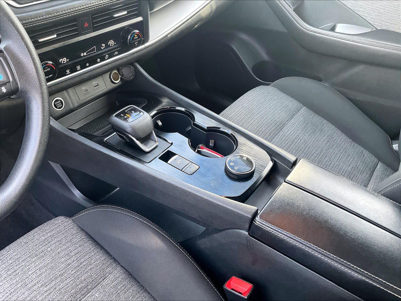 2023 Nissan Rogue SV - Photo 20