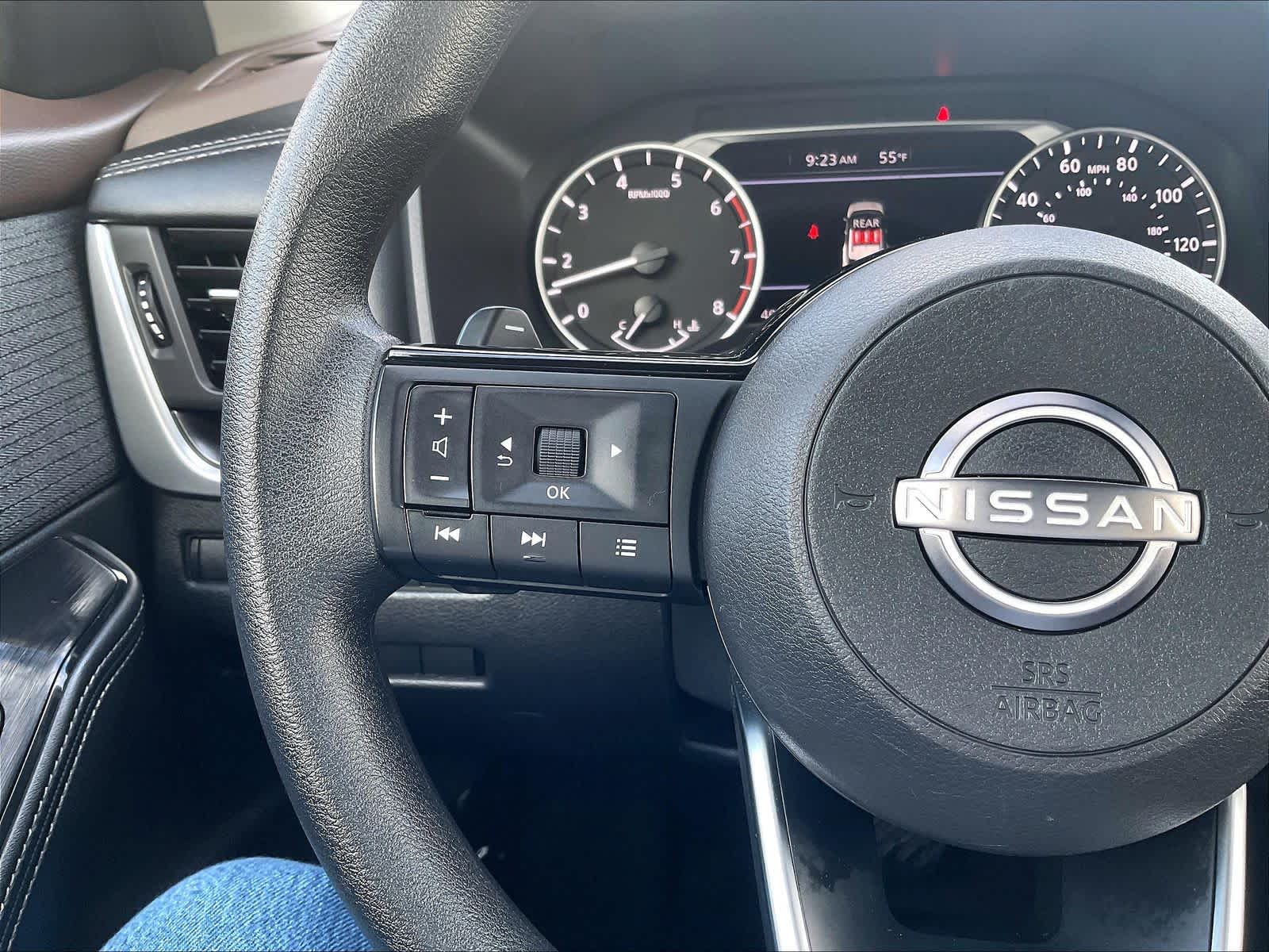 2023 Nissan Rogue SV - Photo 22