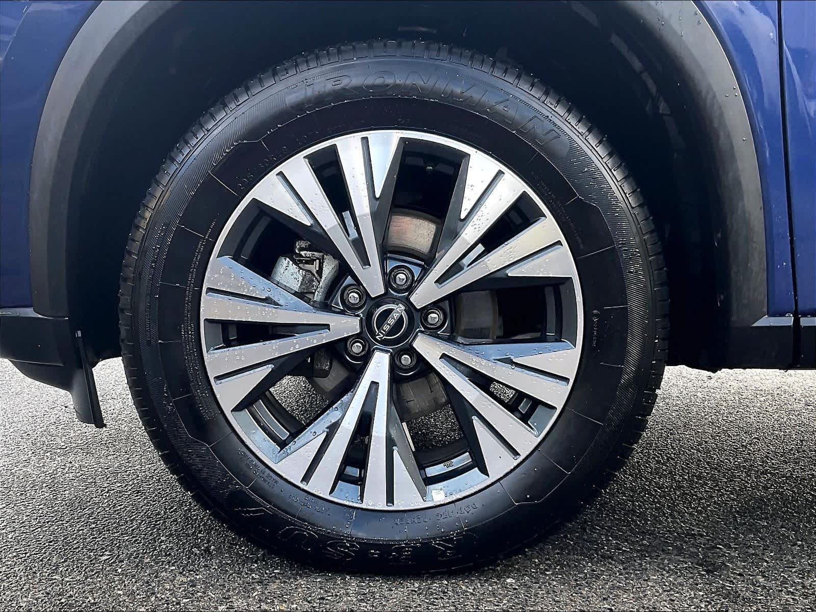 2023 Nissan Rogue SV - Photo 7