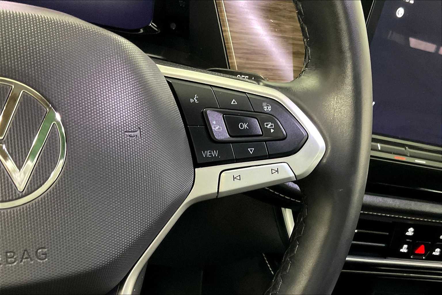 2024 Volkswagen Atlas 2.0T SEL Premium R-Line - Photo 25