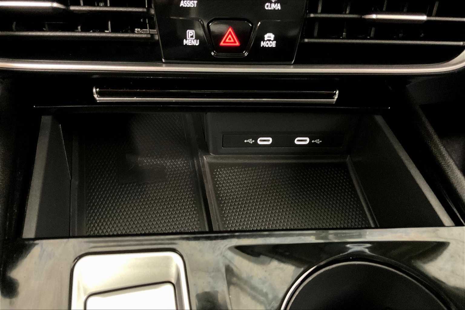 2024 Volkswagen Atlas 2.0T SEL Premium R-Line - Photo 27