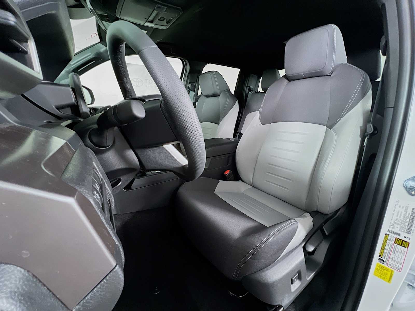 2025 Toyota Tacoma TRD Off Road - Photo 12