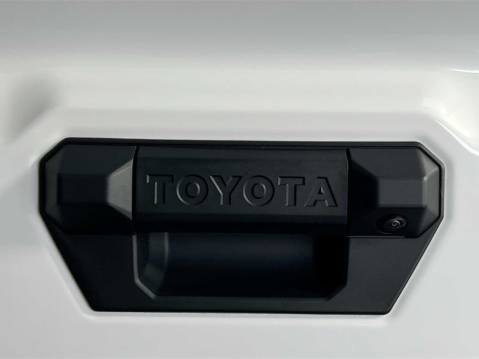 2025 Toyota Tacoma TRD Off Road - Photo 17