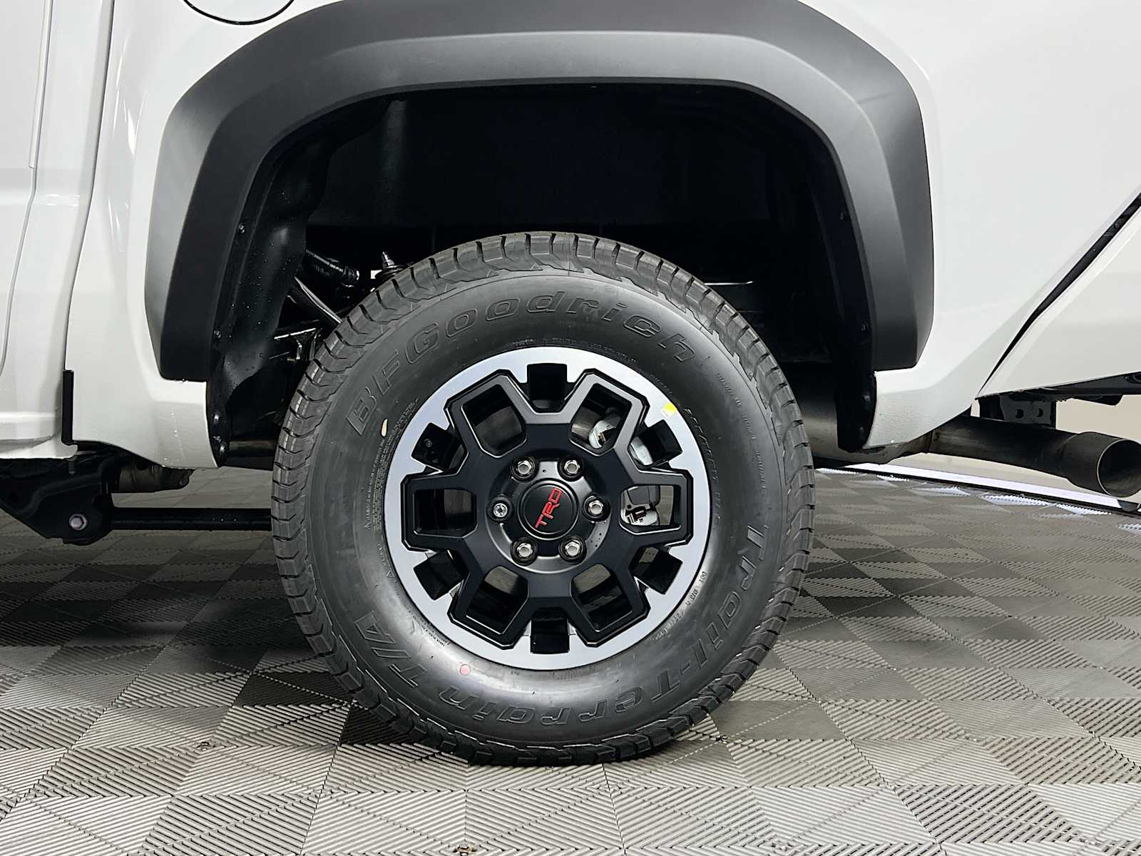 2025 Toyota Tacoma TRD Off Road - Photo 18