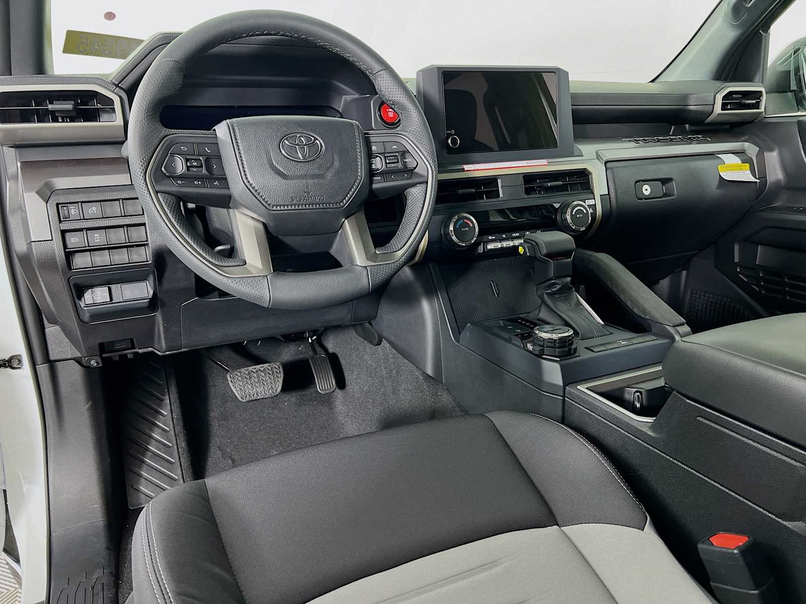 2025 Toyota Tacoma TRD Off Road - Photo 6