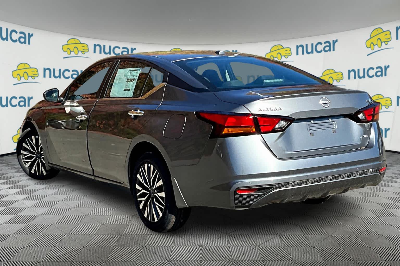 2024 Nissan Altima 2.5 SV - Photo 4