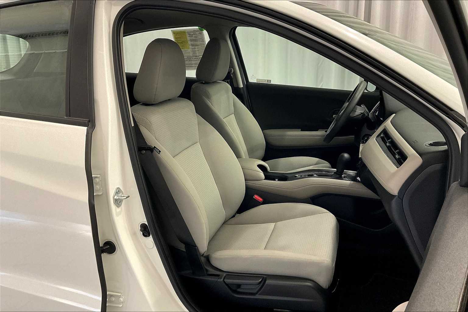 2022 Honda HR-V LX - Photo 11