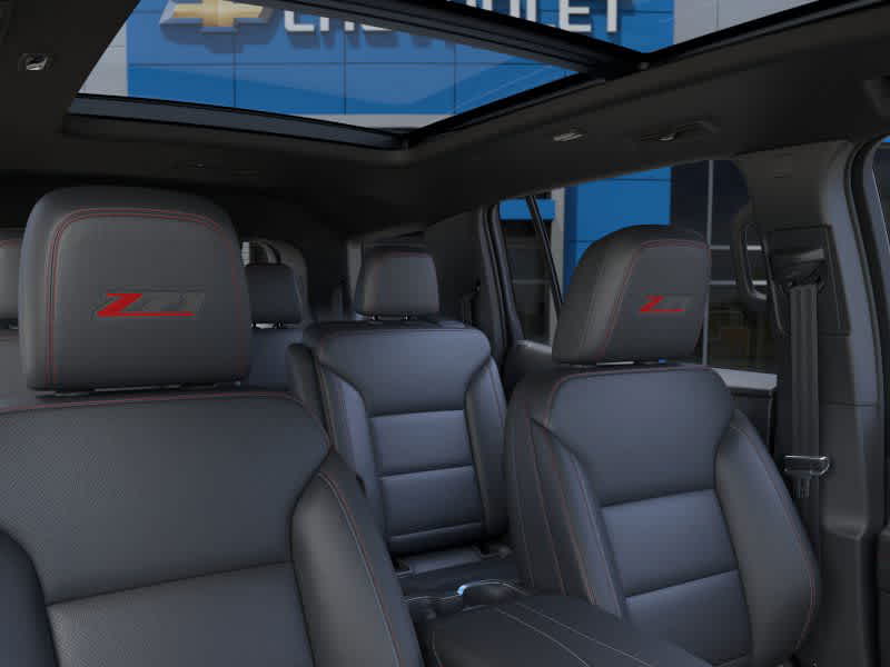 2025 Chevrolet Traverse AWD Z71 - Photo 24
