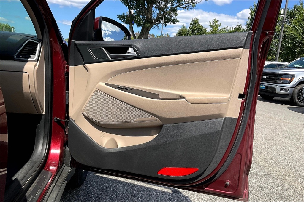 2017 Hyundai Tucson SE - Photo 11
