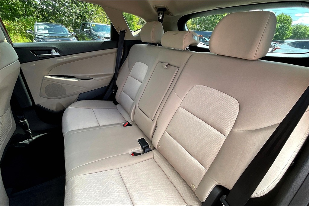 2017 Hyundai Tucson SE - Photo 14