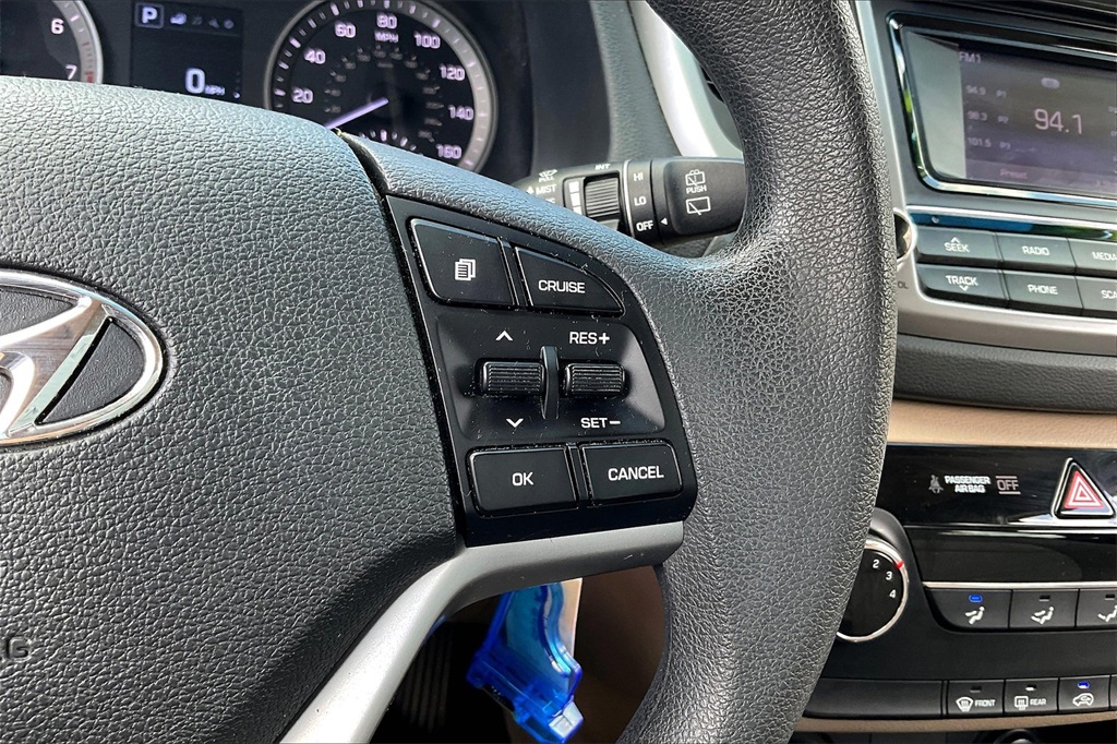2017 Hyundai Tucson SE - Photo 22