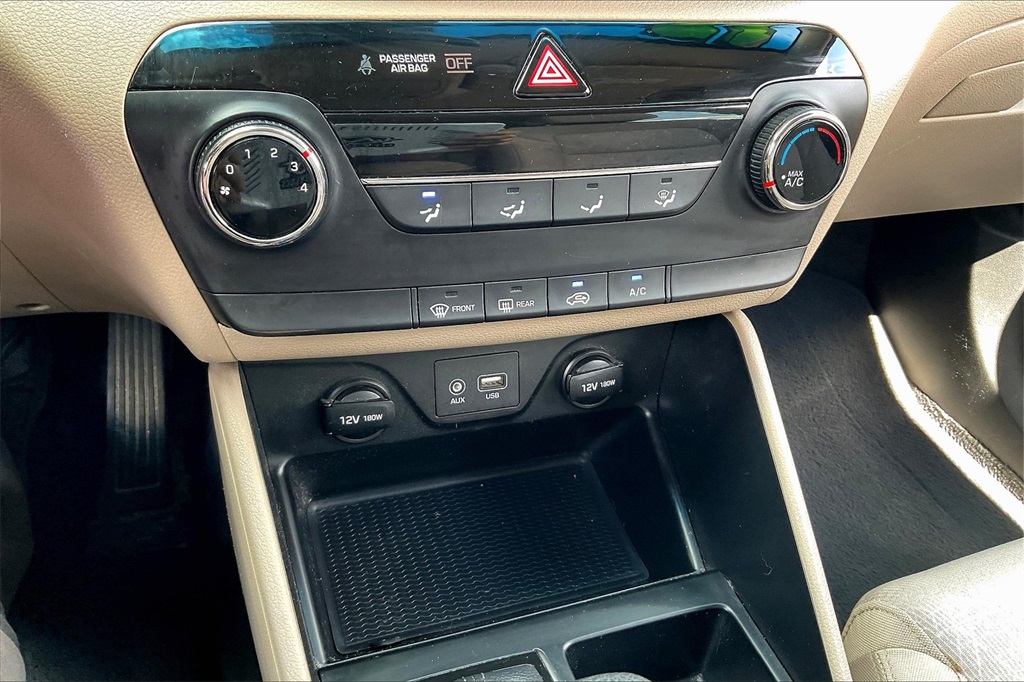 2017 Hyundai Tucson SE - Photo 24