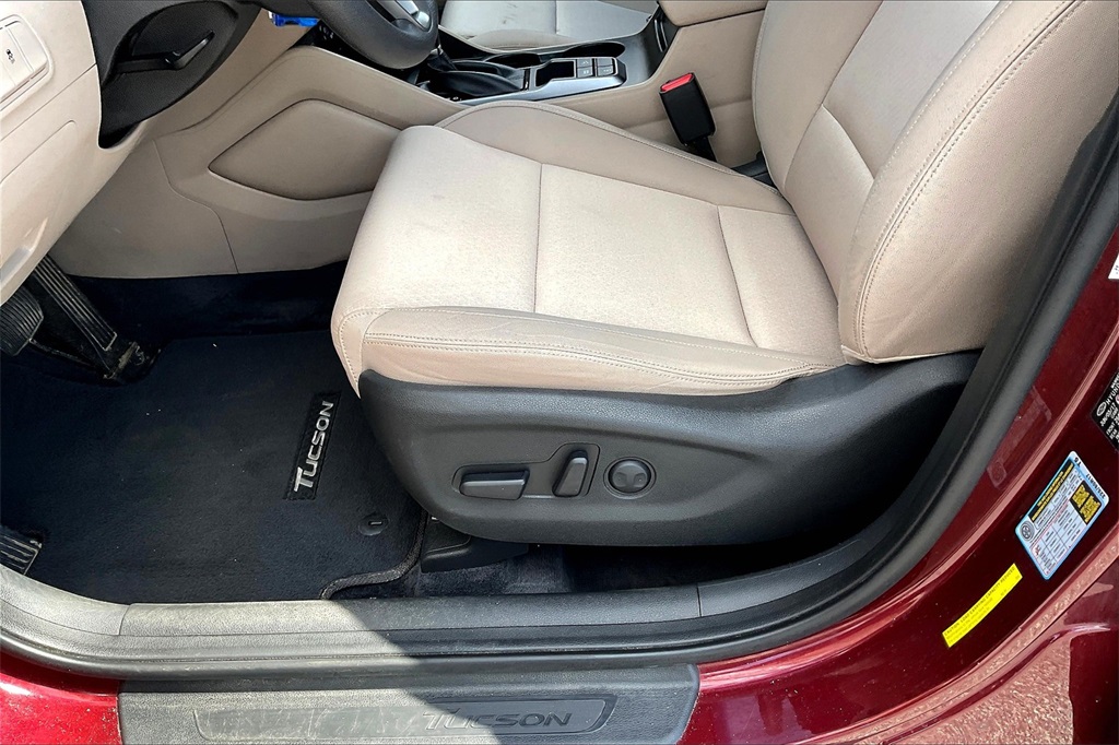 2017 Hyundai Tucson SE - Photo 31
