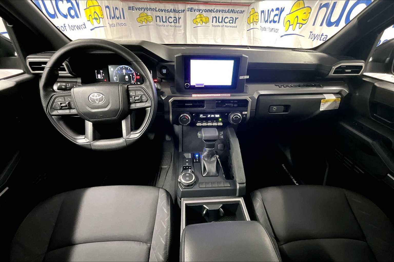 2025 Toyota Tacoma SR5 - Photo 12