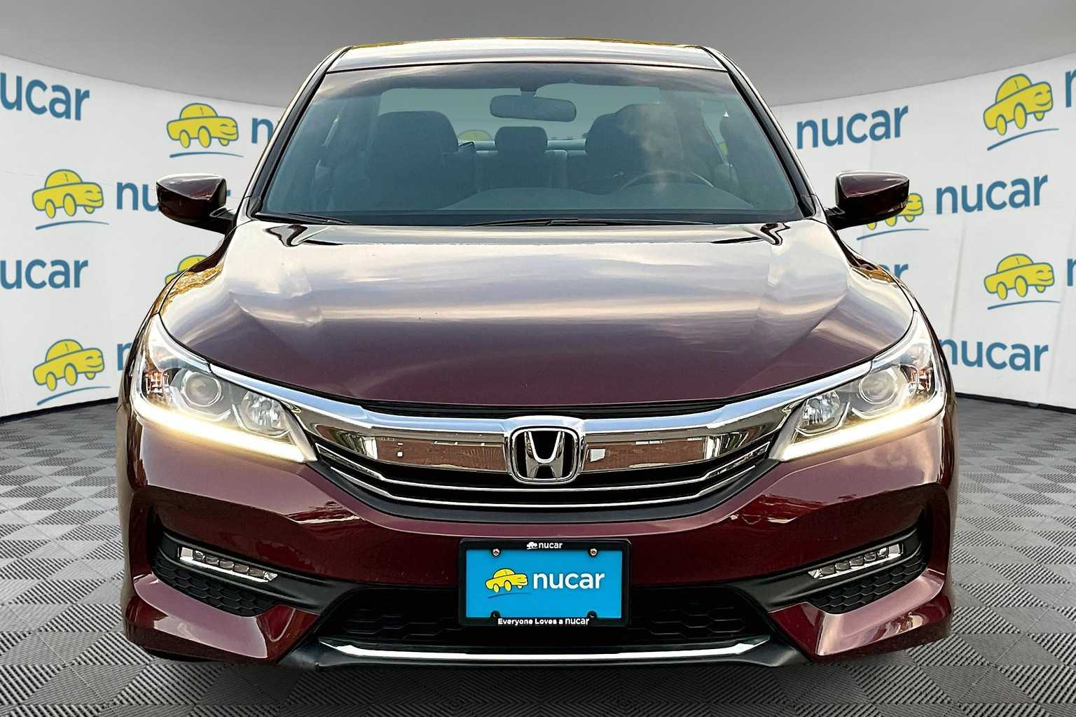 2017 Honda Accord Sport - Photo 2