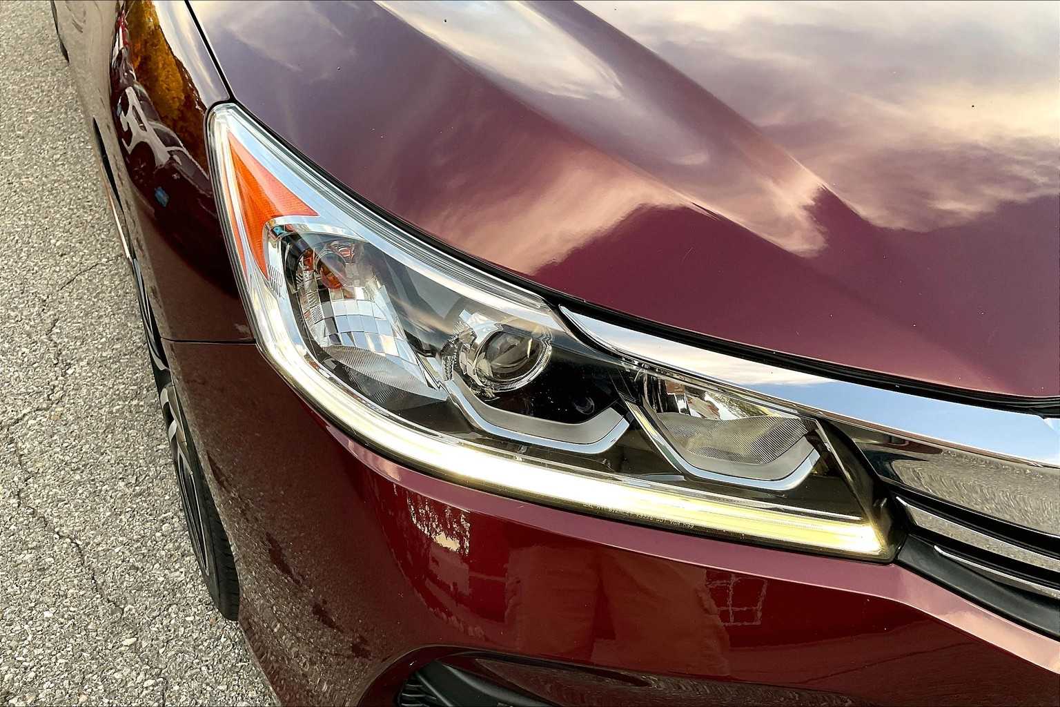2017 Honda Accord Sport - Photo 29