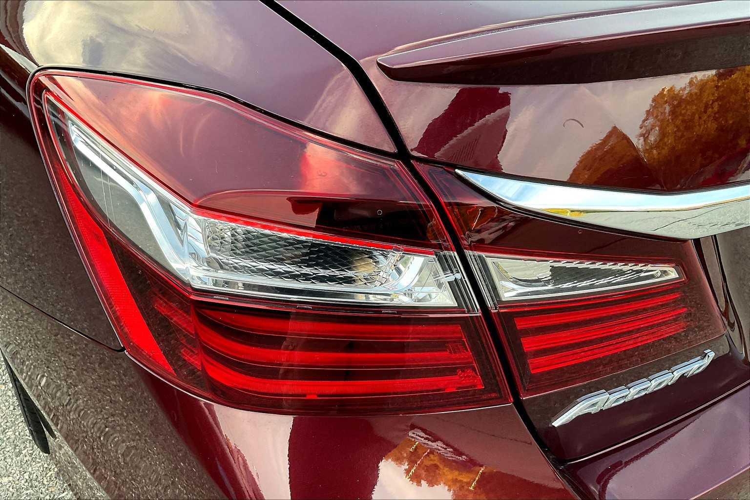 2017 Honda Accord Sport - Photo 30