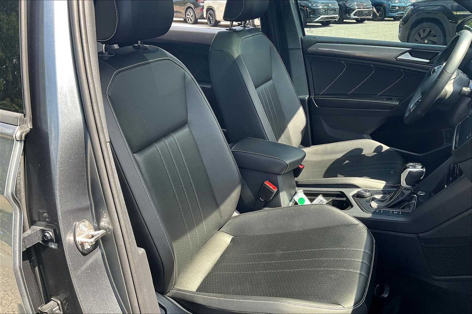 2024 Volkswagen Tiguan SE R-Line Black - Photo 11