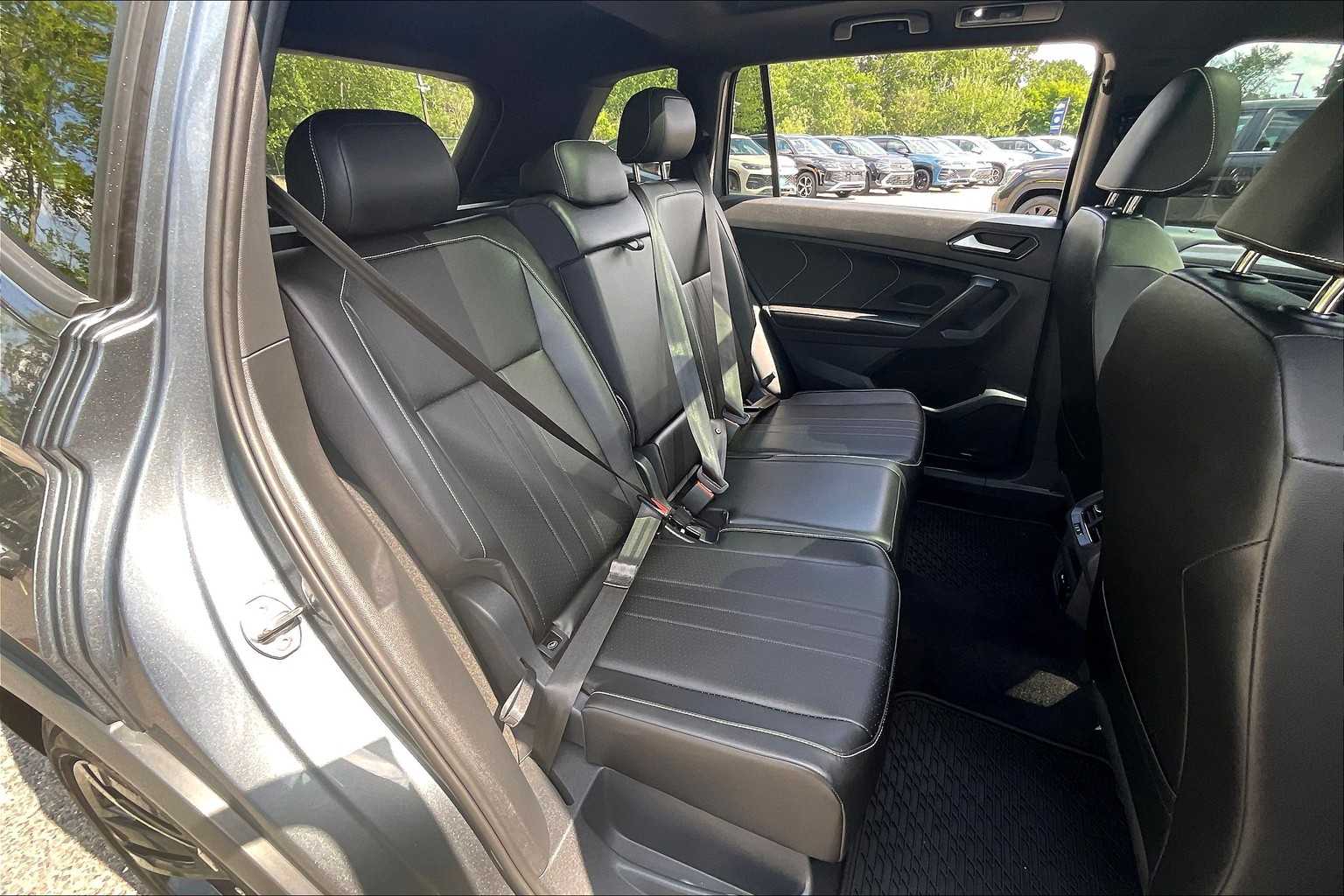 2024 Volkswagen Tiguan SE R-Line Black - Photo 16