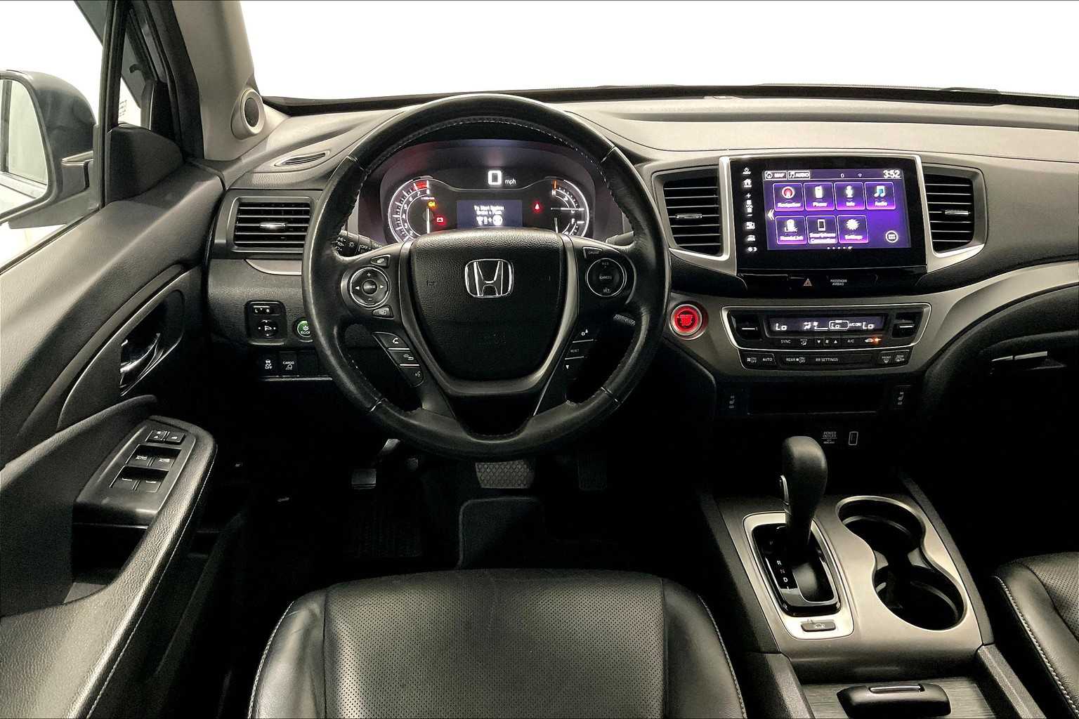 2019 Honda Ridgeline RTL-T - Photo 17