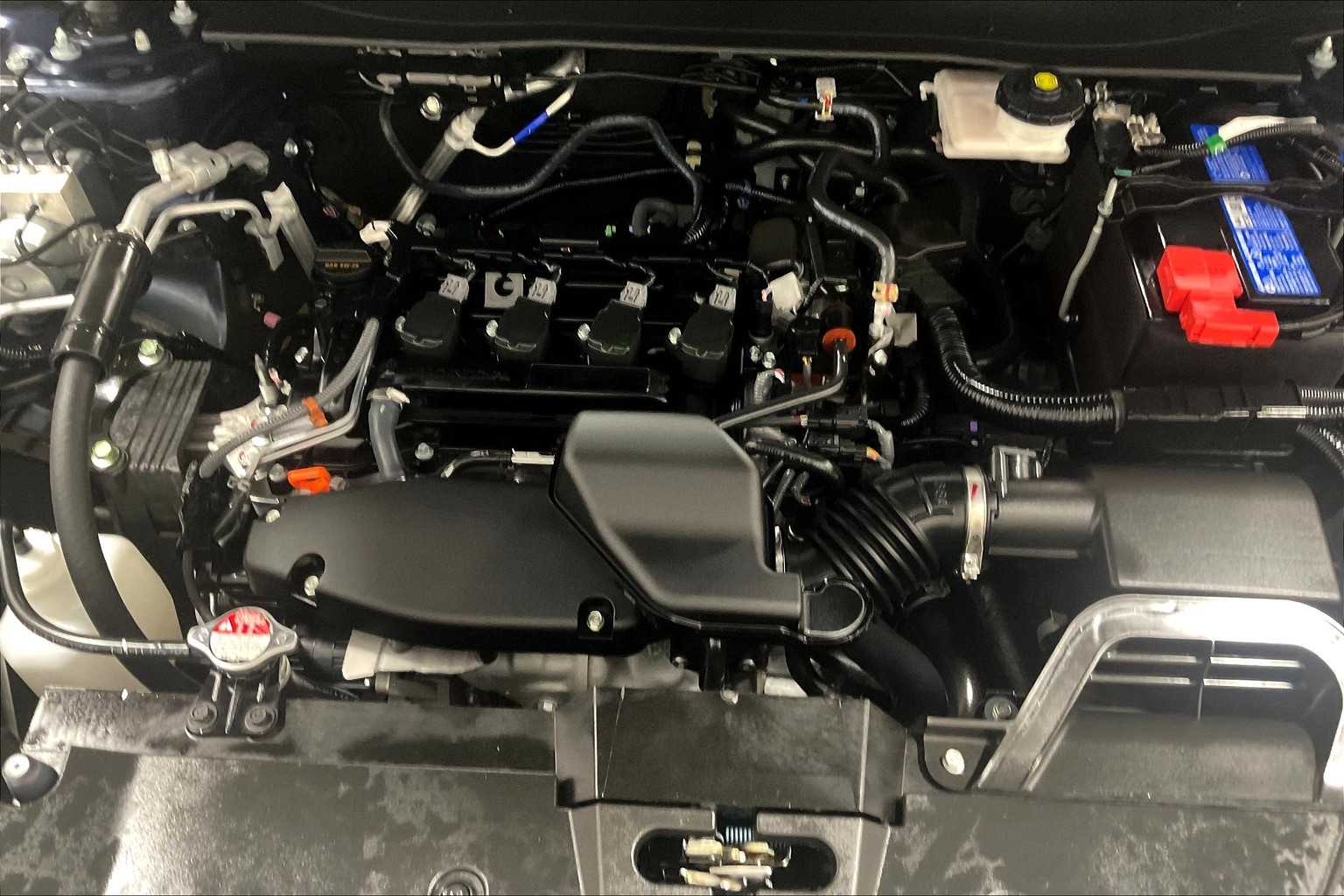 2025 Honda CR-V LX - Photo 34