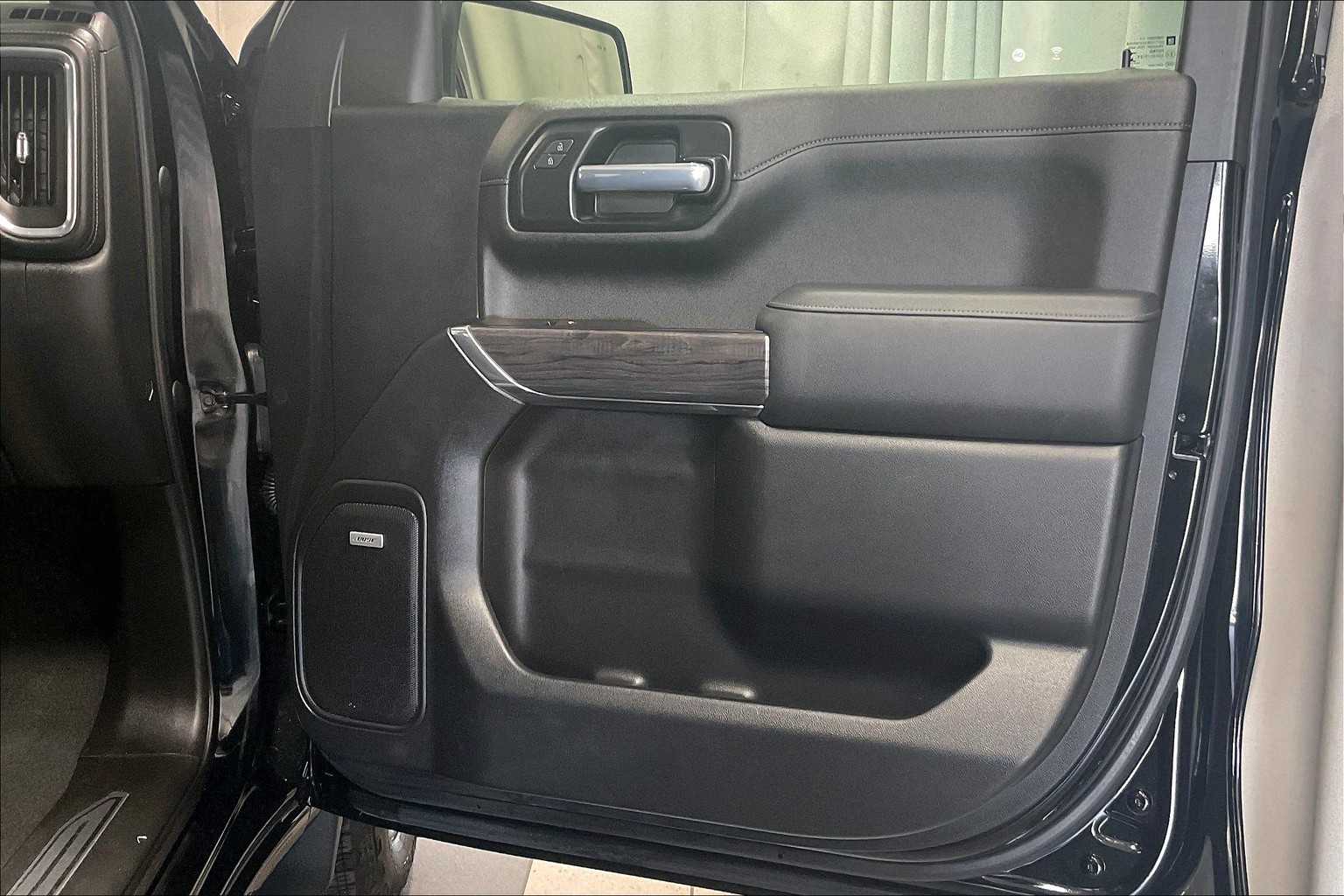 2021 Chevrolet Silverado 1500 LTZ - Photo 12